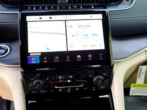 New 2025 Jeep Grand Cherokee Limited image 11