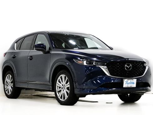 Used 2023 MAZDA CX-5 Signature AWD/4WD image 1