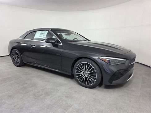 New 2026 Mercedes-Benz CLE 300 4MATIC Cabriolet image 18
