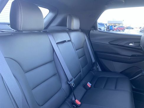 Used 2023 Chevrolet TrailBlazer ACTIV image 25