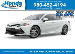 Used 2024 Toyota Camry SE w/ Blackout Package (TMS) FWD image 1