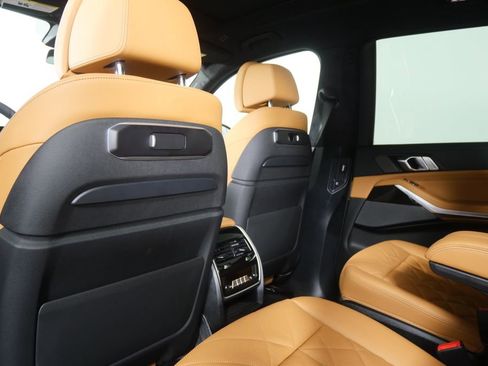 New 2026 BMW X7 xDrive40i image 17