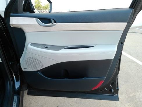 Used 2024 Hyundai Palisade Limited FWD image 19