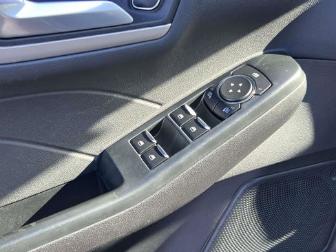 Used 2022 Ford Escape SEL image 26