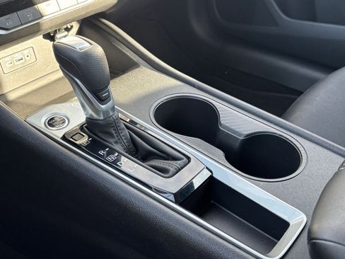 Used 2025 Nissan Altima 2.5 SV image 41