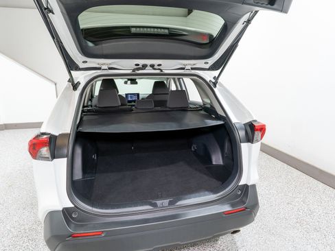 Used 2024 Toyota RAV4 XLE image 29