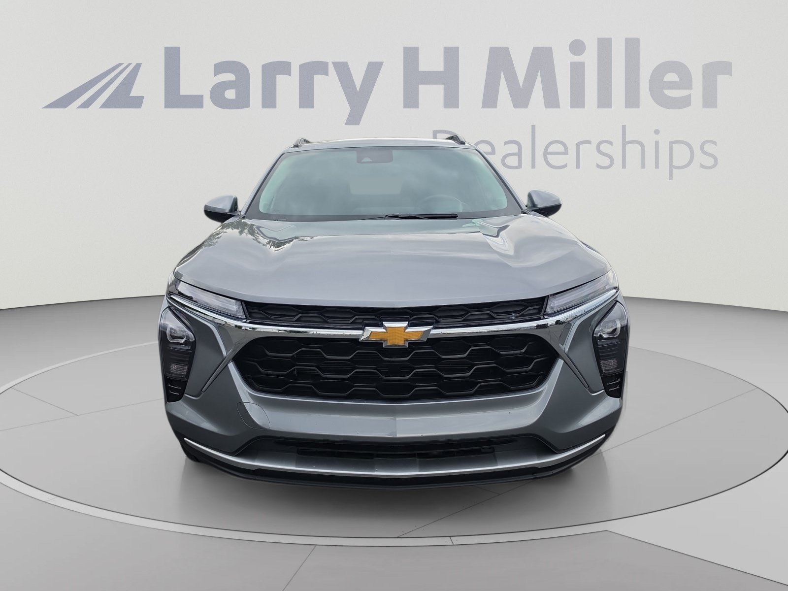 Used 2025 Chevrolet Trax LT w/ Driver Confidence Package FWD image 8