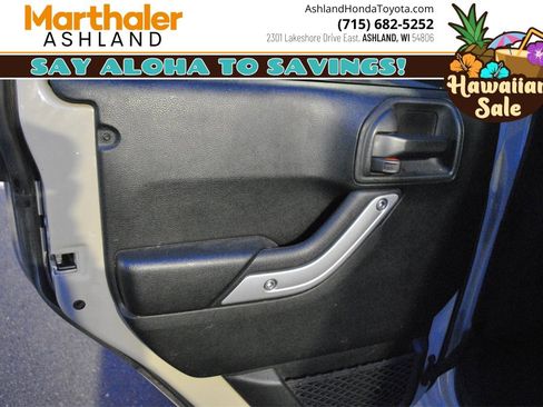 Used 2018 Jeep Wrangler Unlimited Sahara image 7