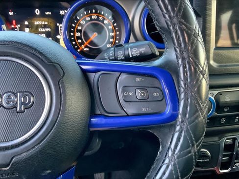 Used 2019 Jeep Wrangler Unlimited Sport S AWD/4WD image 22