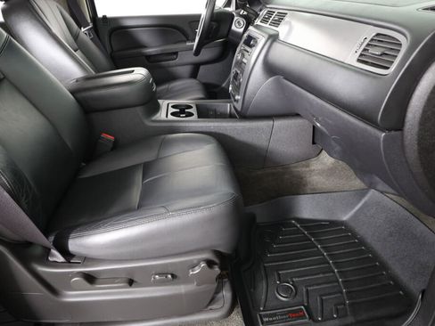 Used 2012 Chevrolet Avalanche LT w/ Suspension Package, Off-Road image 26