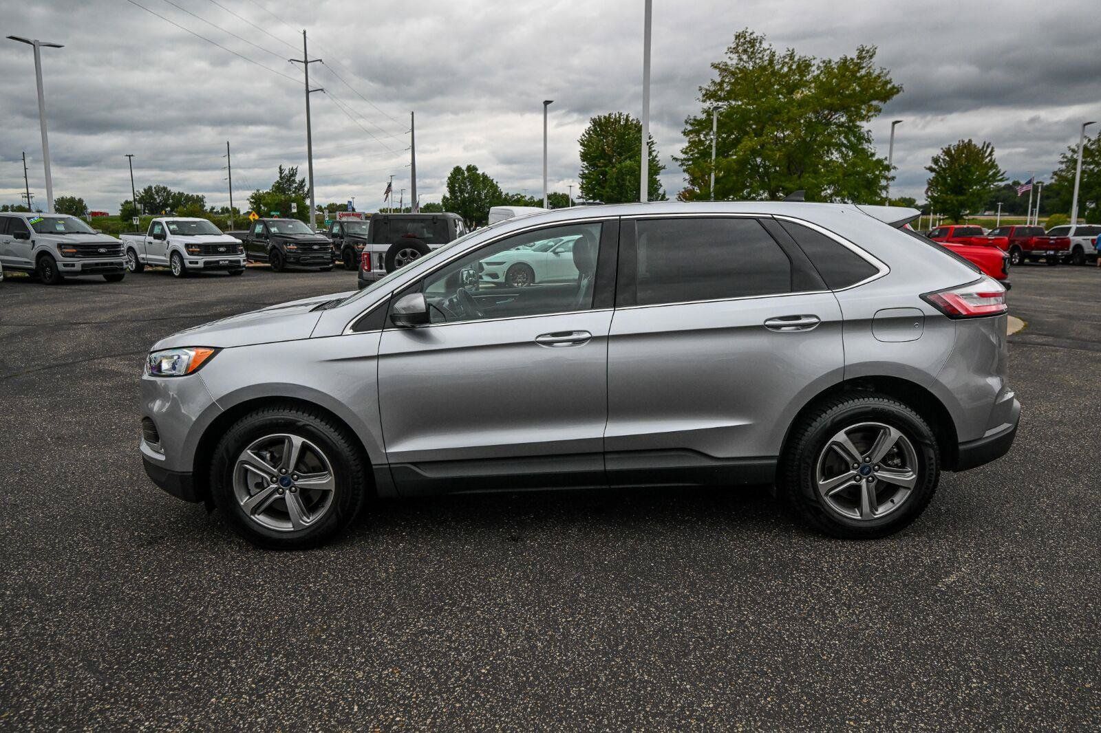 Used 2022 Ford Edge SEL w/ Convenience Package AWD/4WD image 8