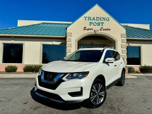 Used 2019 Nissan Rogue SV w/ Premium Package image 24