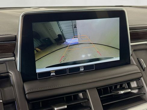 Used 2021 Chevrolet Tahoe Z71 w/ Rear Media and Nav Package image 14