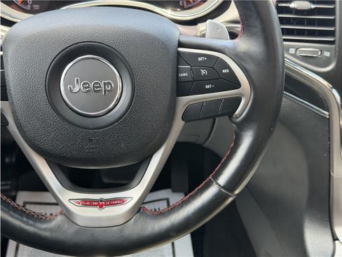 Used 2018 Jeep Grand Cherokee Trailhawk w/ Trailhawk Luxury Group AWD/4WD image 37