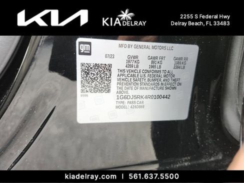 Used 2024 Cadillac CT4 Luxury w/ Sun And Sound Package RWD image 33