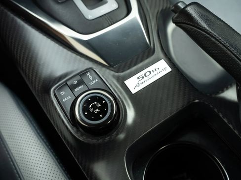 Used 2020 Nissan GT-R Premium image 19