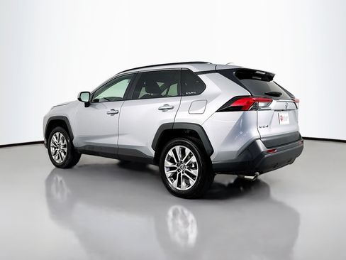 Certified 2025 Toyota RAV4 XLE Premium AWD/4WD image 5