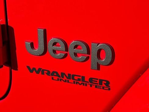 Used 2021 Jeep Wrangler Unlimited Rubicon AWD/4WD image 31