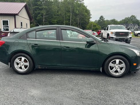 Used 2014 Chevrolet Cruze LT FWD image 4