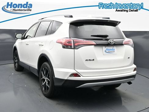 Used 2016 Toyota RAV4 SE FWD image 7