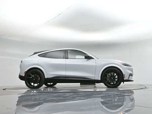 Used 2021 Ford Mustang Mach-E Premium image 48