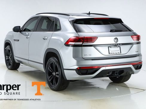 Used 2023 Volkswagen Atlas Cross Sport SEL R-Line AWD/4WD image 46