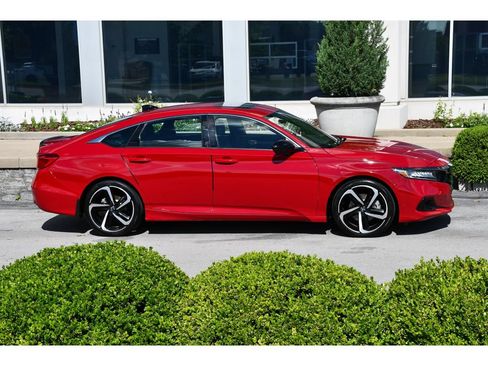 Used 2021 Honda Accord Sport image 3