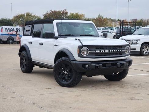 Used 2025 Ford Bronco Big Bend w/ Black Diamond Package image 2