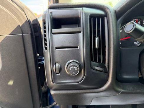 Used 2017 Chevrolet Silverado 1500 W/T w/ Chrome Bumper Package AWD/4WD image 19