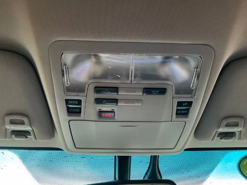 Used 2015 Toyota Avalon Limited FWD image 26