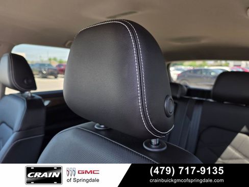 Used 2024 Volkswagen Atlas SE AWD/4WD image 23