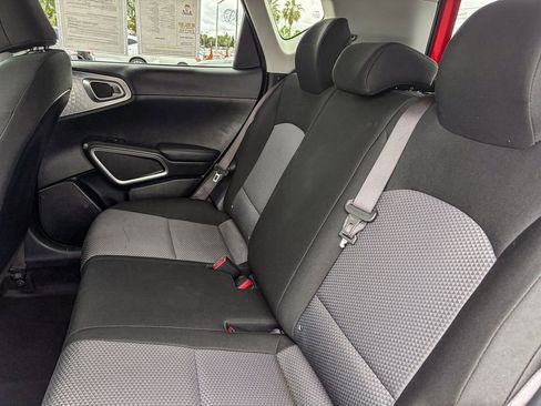 Used 2023 Kia Soul S FWD image 39