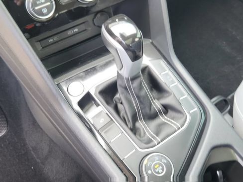 Certified 2024 Volkswagen Taos SE AWD/4WD image 23