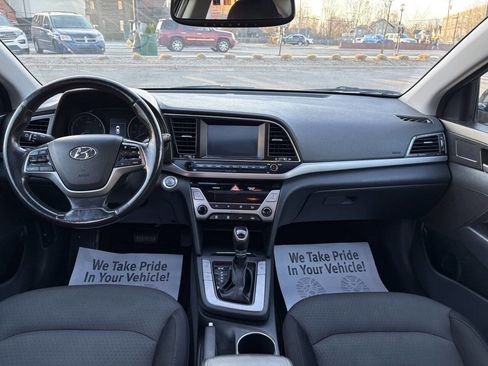 Used 2017 Hyundai Elantra Value Edition image 20