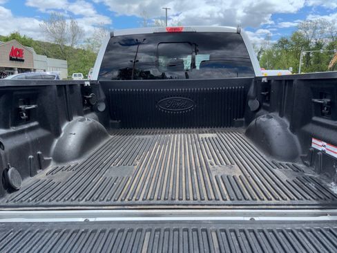Used 2018 Ford F150 XLT w/ Equipment Group 302A Luxury AWD/4WD image 11