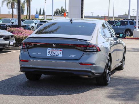 Used 2024 Honda Accord Sport image 11