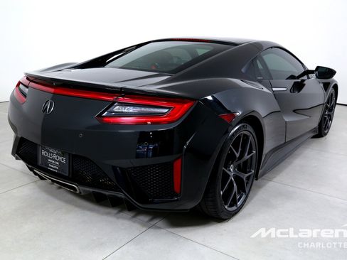 Used 2018 Acura NSX AWD/4WD image 8