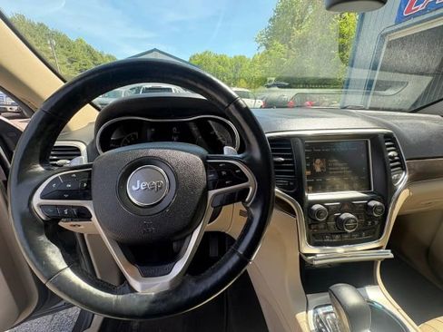 Used 2017 Jeep Grand Cherokee Limited w/ Trailer Tow Group IV image 21