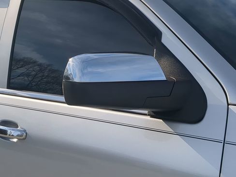 Used 2018 Chevrolet Silverado 1500 Custom w/ Custom Value Package image 10