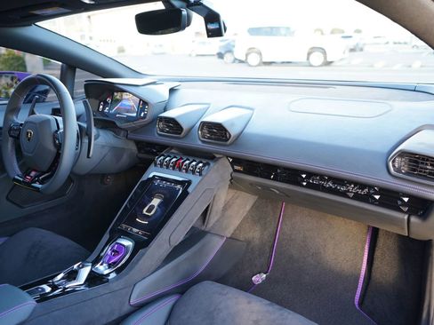 Used 2024 Lamborghini Huracan Tecnica RWD image 16