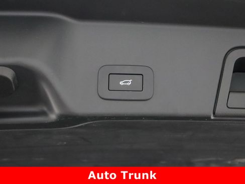 Used 2023 Land Rover Range Rover Evoque R-Dynamic S image 35