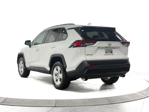 Used 2019 Toyota RAV4 XLE w/ Convenience Package image 8