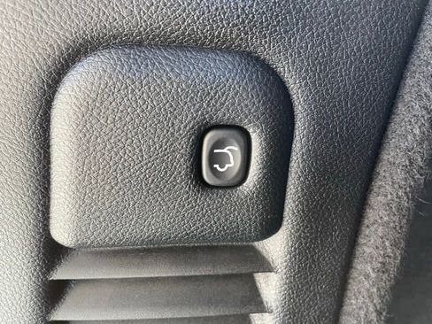 Used 2022 Dodge Durango R/T w/ Blacktop Package image 35