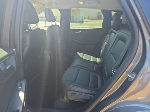 Used 2025 Ford Escape Platinum AWD/4WD image 10