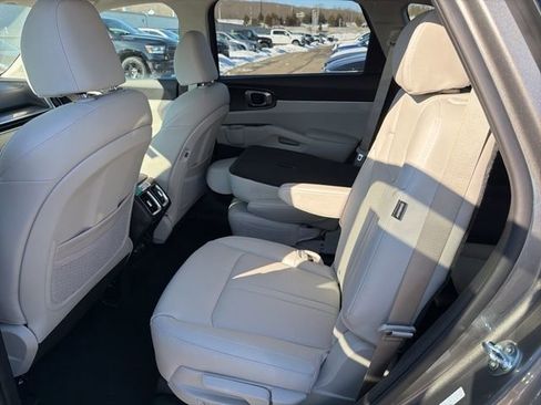 New 2026 Kia Sorento EX w/ EX Premium Package AWD/4WD image 9