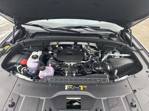 New 2026 Jeep Grand Cherokee Limited Reserve image 10