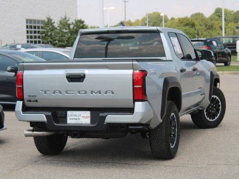 New 2025 Toyota Tacoma TRD Off-Road image 18