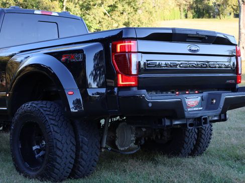 Used 2021 Ford F350 Lariat w/ Lariat Ultimate Package image 12