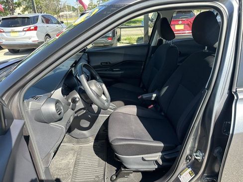Used 2023 Nissan Kicks S FWD image 7
