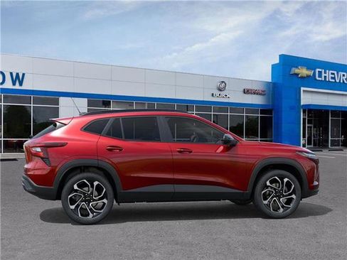 New 2026 Chevrolet Trax RS w/ Sunroof Package image 5